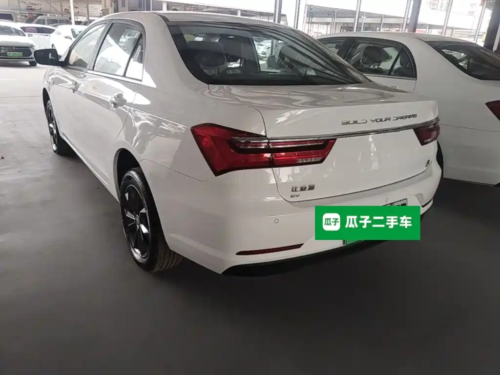 BYD Qin NEV — миниатюра 5