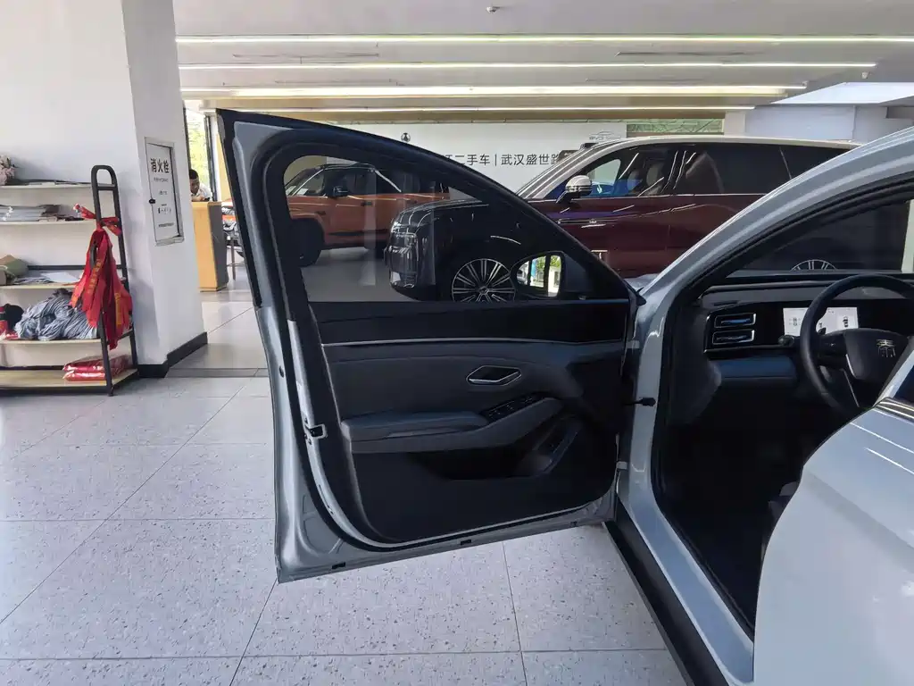 BYD Qin L — миниатюра 4