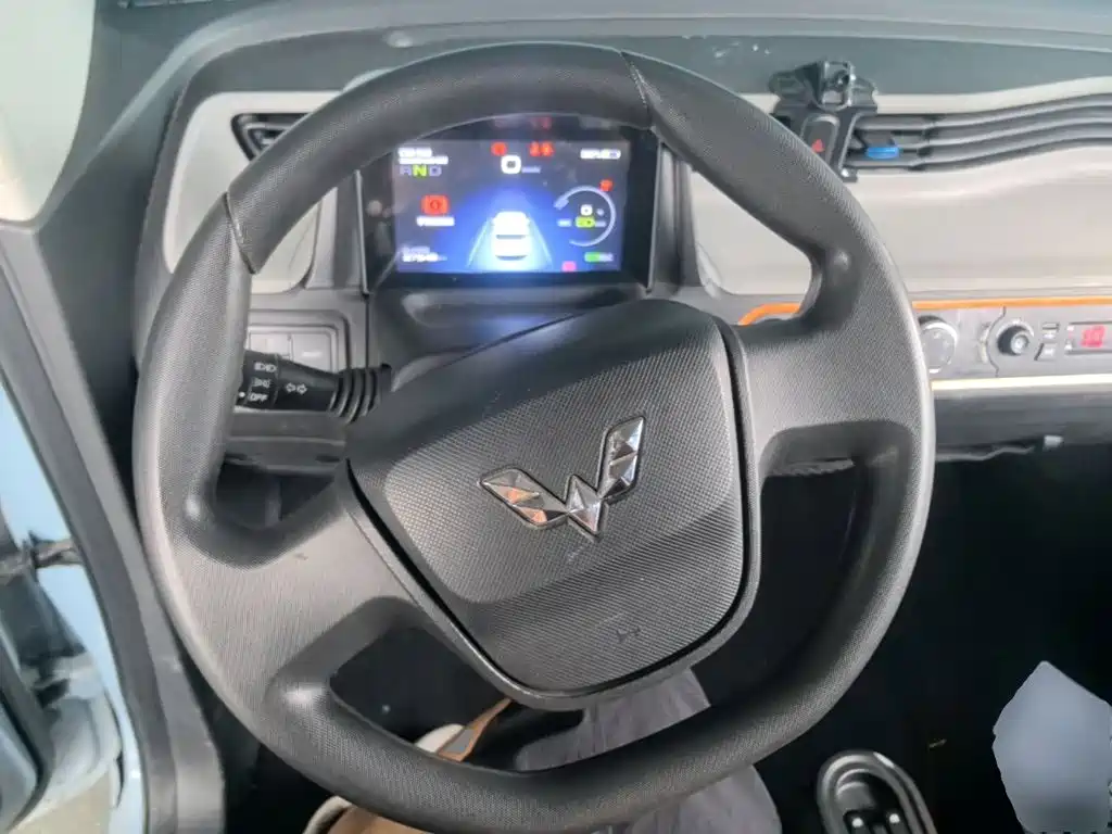 Wuling MINIEV — миниатюра 11