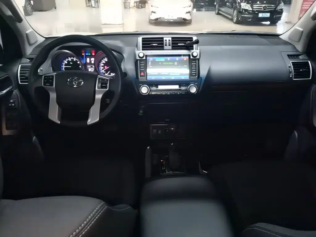 Toyota Prado — миниатюра 10