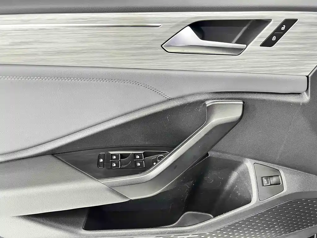 Volkswagen Sagitar 2023 280TSI DSG Lite