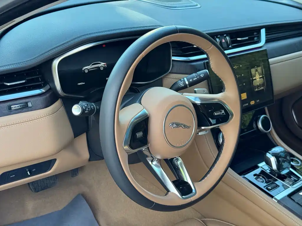 Jaguar XFL — миниатюра 14