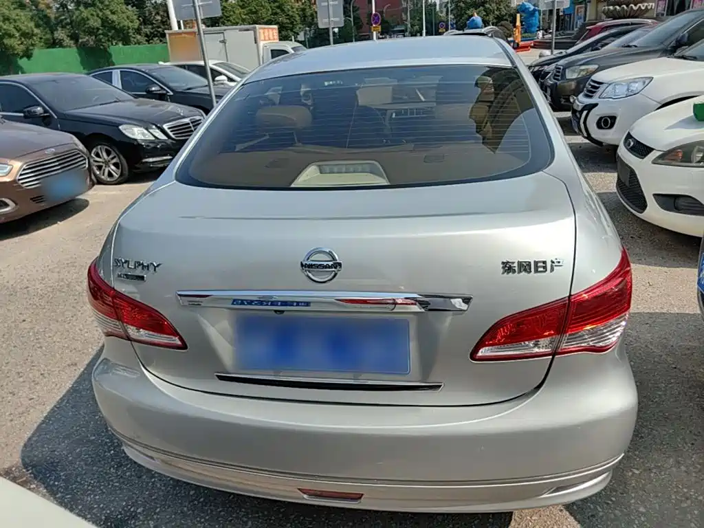 Nissan Sylphy — миниатюра 6