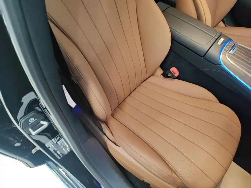 Mercedes-Benz E-Class — миниатюра 25