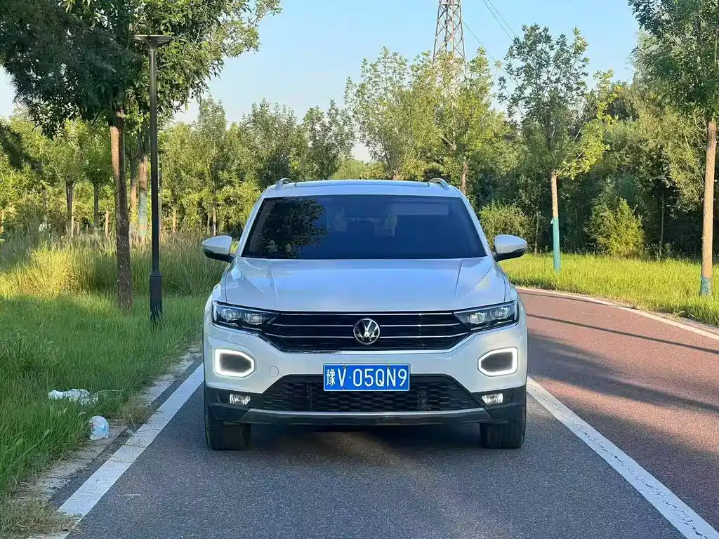 Volkswagen T-Roc — миниатюра 2