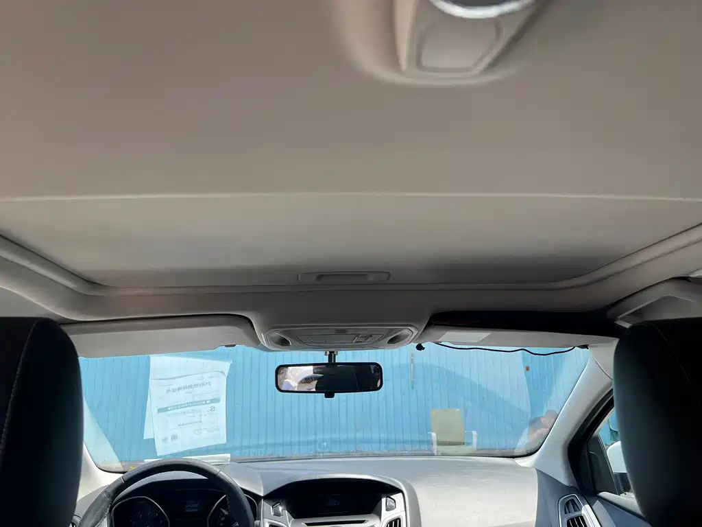 Ford Focus — миниатюра 10