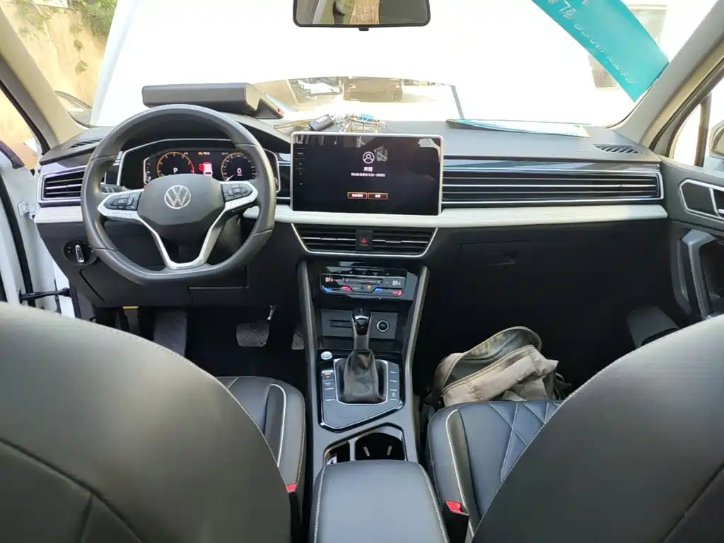 Volkswagen Tiguan L — миниатюра 10