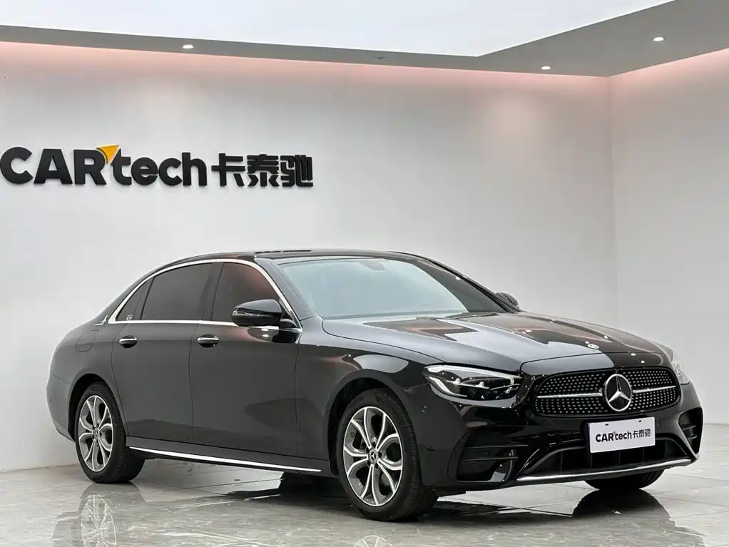 Mercedes-Benz E-Class — миниатюра 6