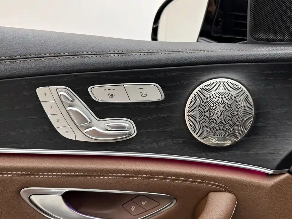 Mercedes-Benz E-Class — миниатюра 15