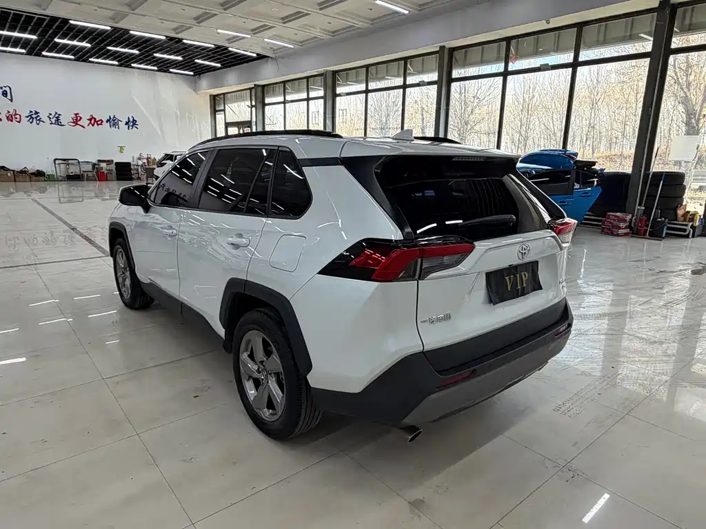 TOYOTA RAV4 RONGFANG