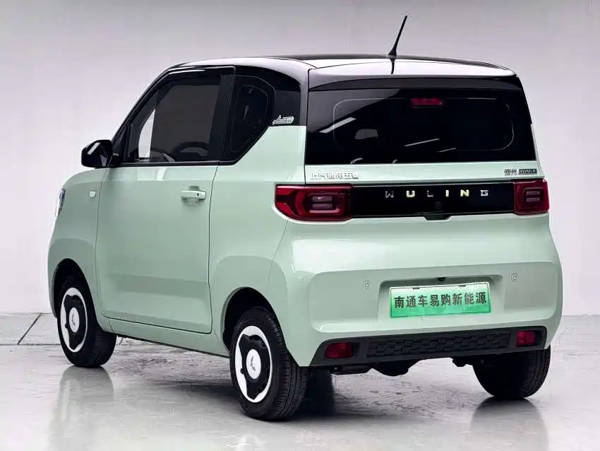 Wuling MINIEV — миниатюра 4