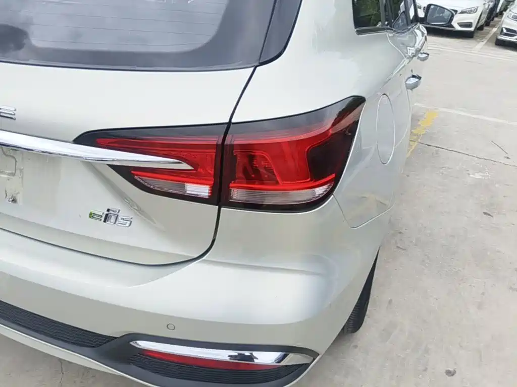 Roewe Ei5 — миниатюра 8