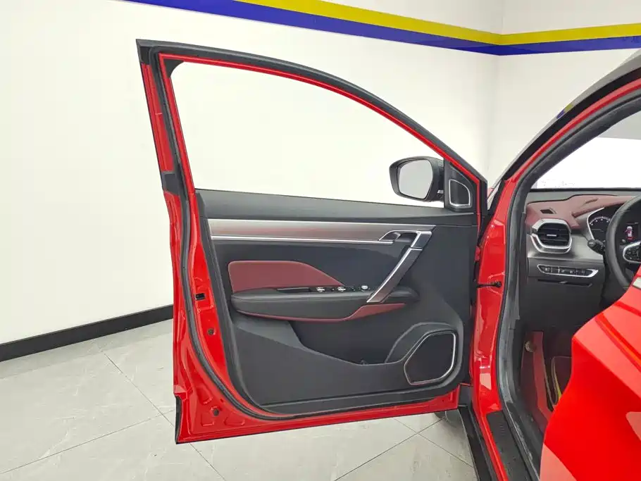 Geely Binyue — миниатюра 7