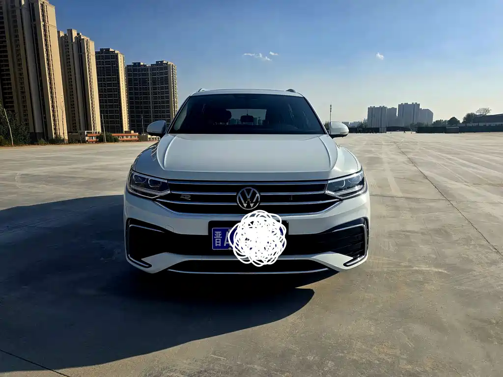 Volkswagen Tiguan L — миниатюра 3