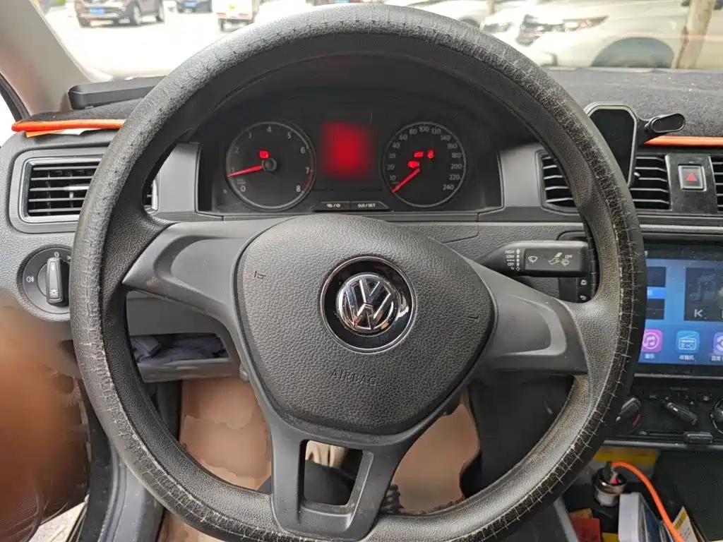 Volkswagen Santana — миниатюра 6