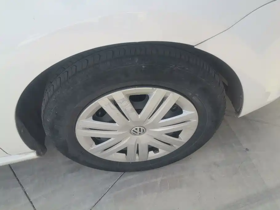Volkswagen Polo — миниатюра 6