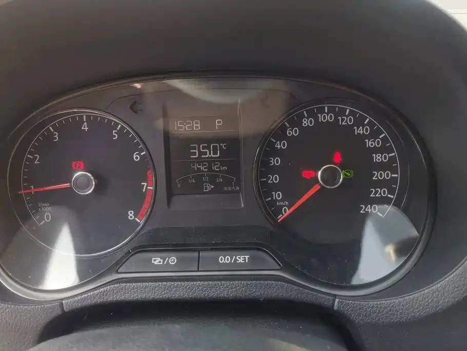 Volkswagen Polo — миниатюра 14