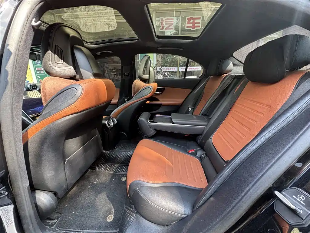 Mercedes-Benz C-Class — миниатюра 5