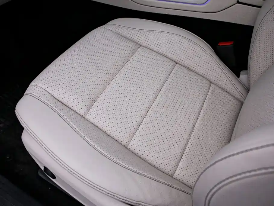 Mercedes-Benz GLS — миниатюра 16