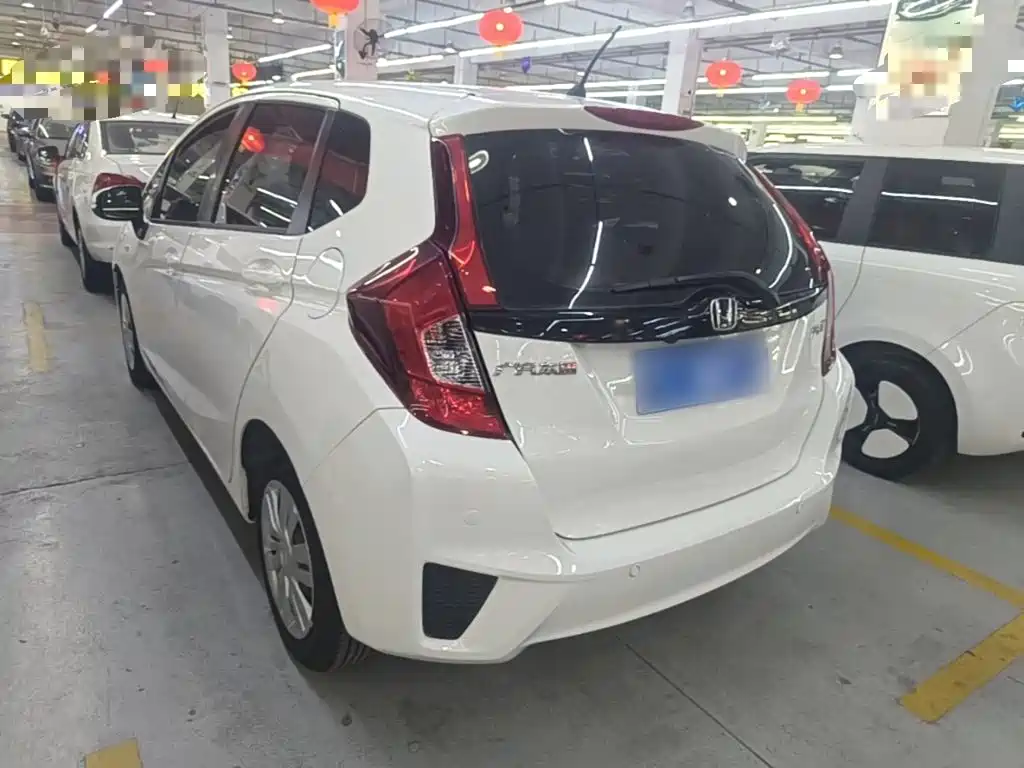 Honda Fit — миниатюра 5