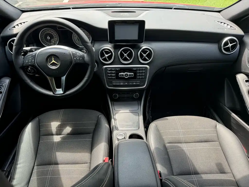 Mercedes-Benz A-Class (Import) — миниатюра 5