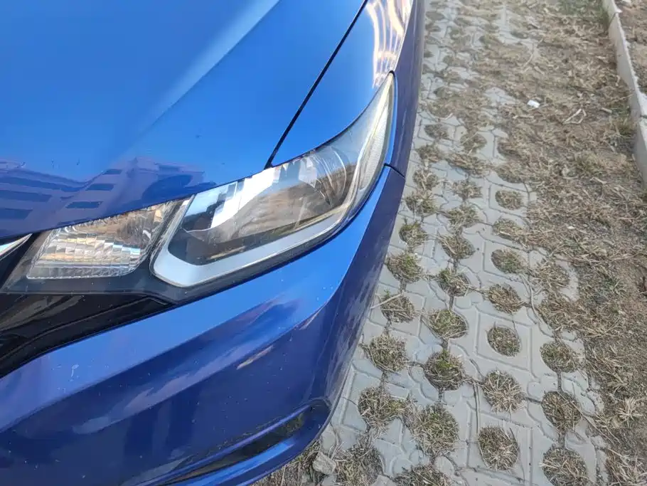 Honda Fit — миниатюра 5