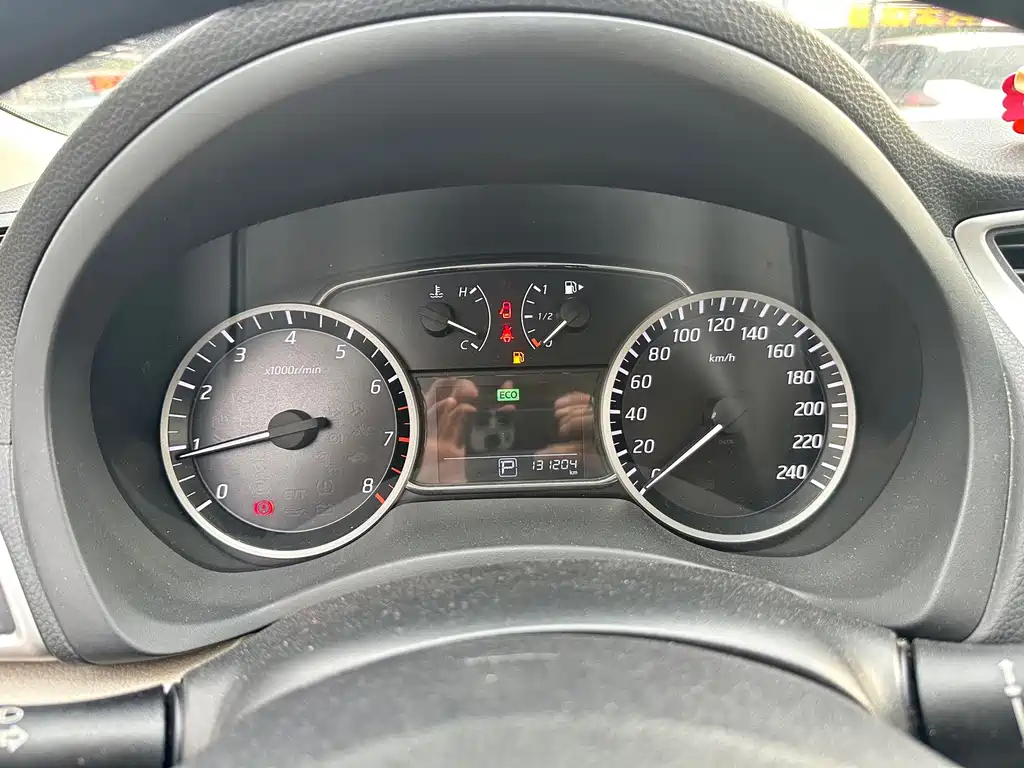 Nissan Sylphy — миниатюра 8
