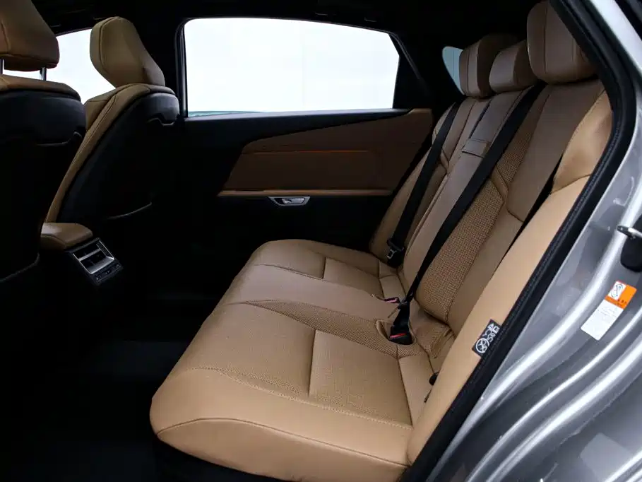 Lexus ES — миниатюра 15