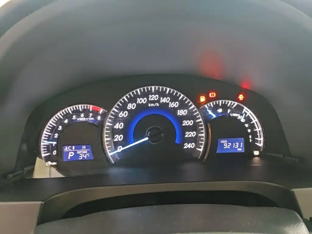Toyota Camry — миниатюра 12