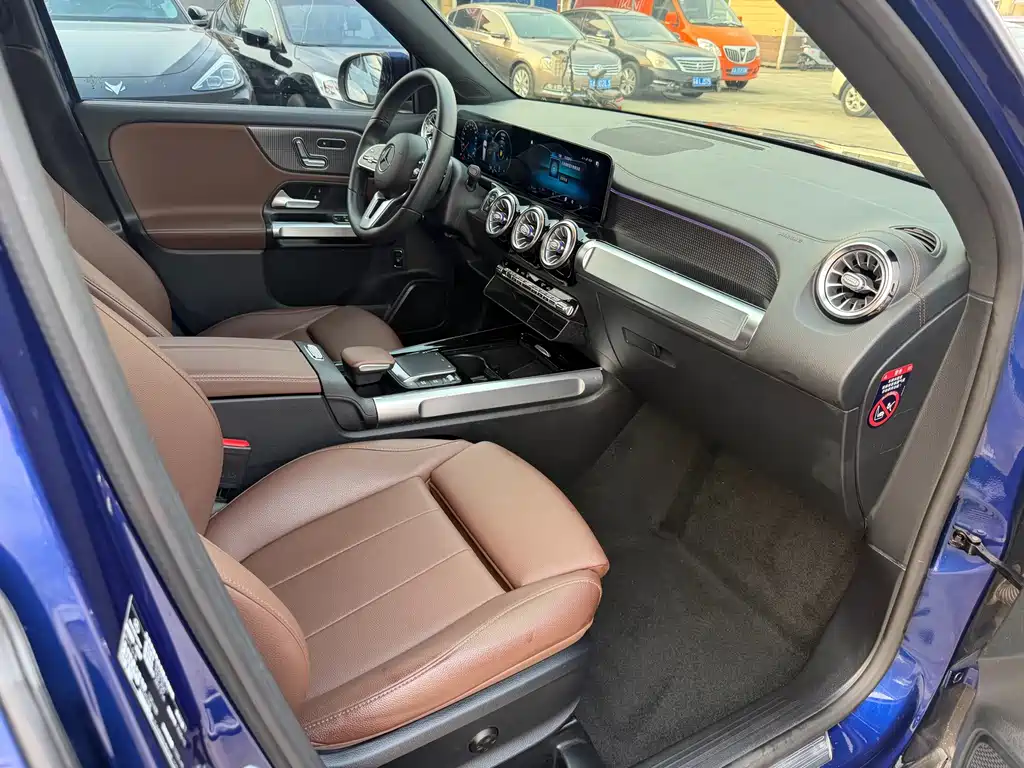 Mercedes-Benz GLB — миниатюра 7