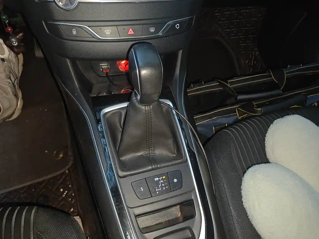 Peugeot 408 — миниатюра 15