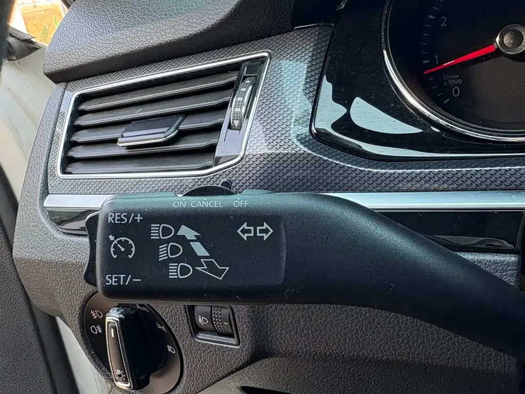 VOLKSWAGEN C TREK WEI COLLAR