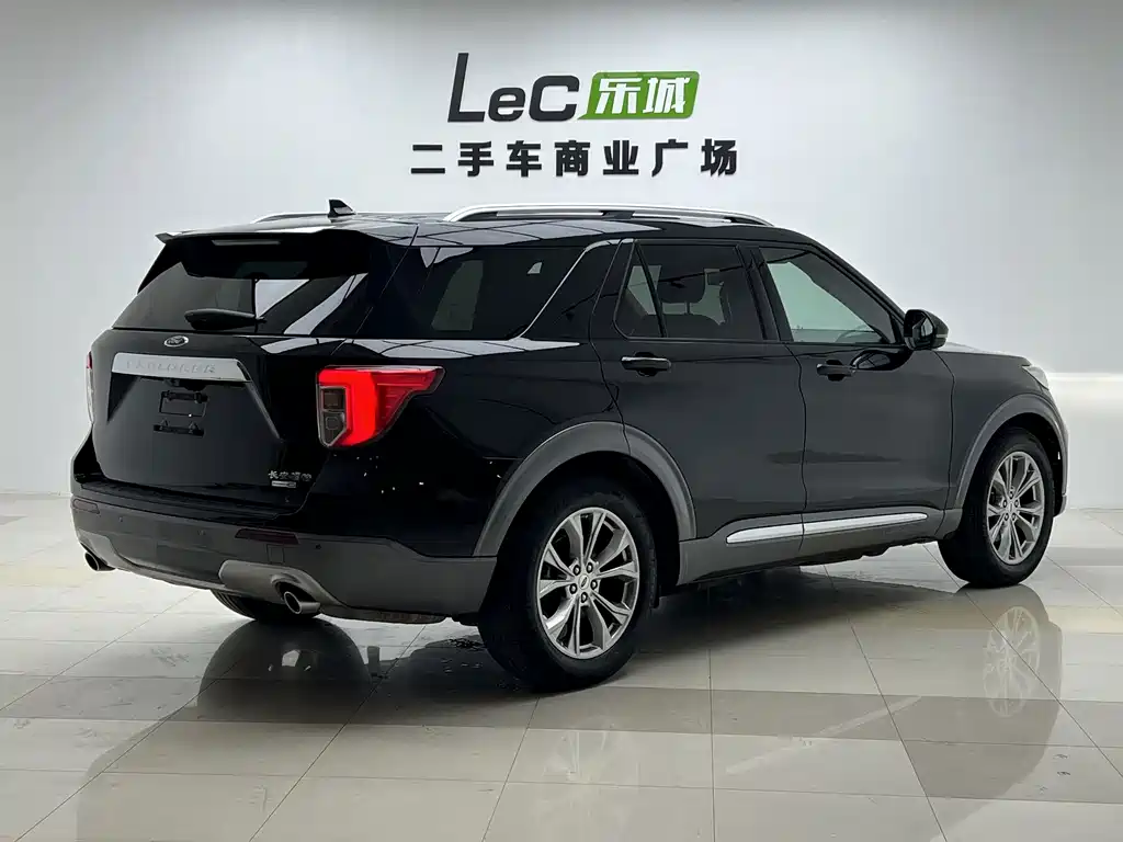 Ford Explorer — миниатюра 6