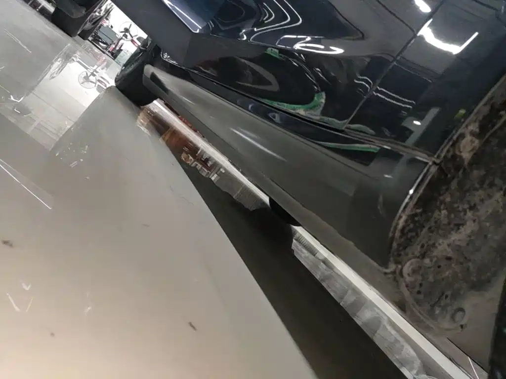 Tesla Model 3 — миниатюра 21