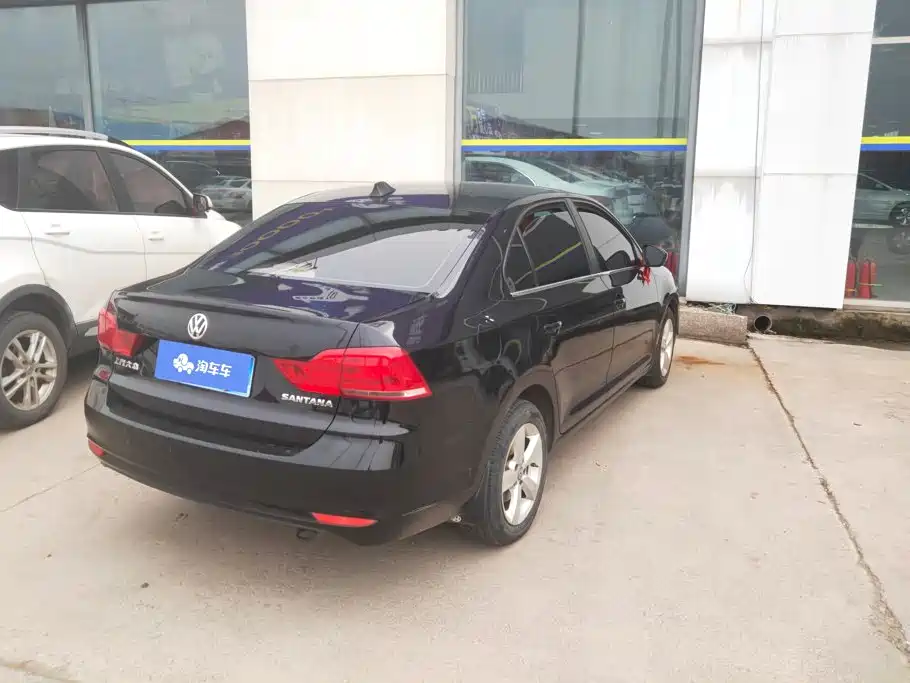 Volkswagen Santana — миниатюра 3