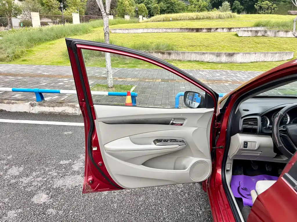 Honda City Classic — миниатюра 6