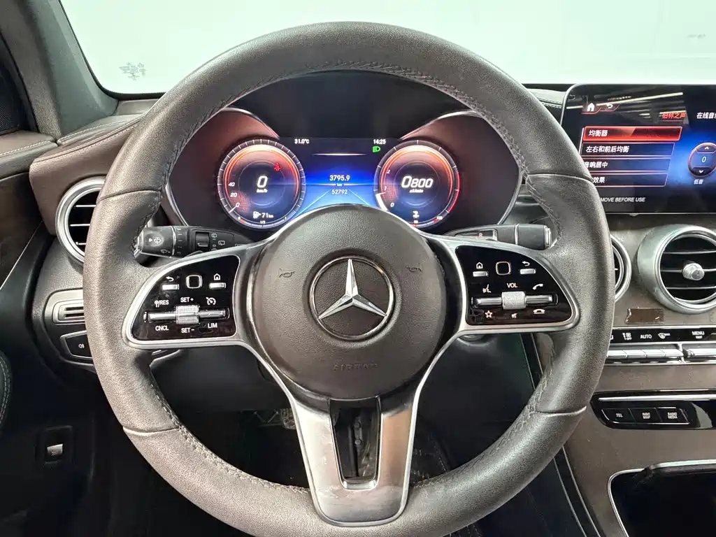 Mercedes-Benz GLC — миниатюра 17