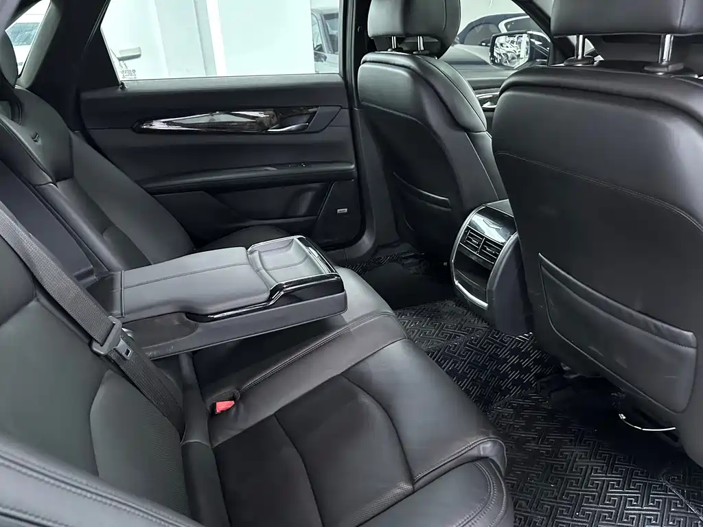 Cadillac CT6 — миниатюра 15
