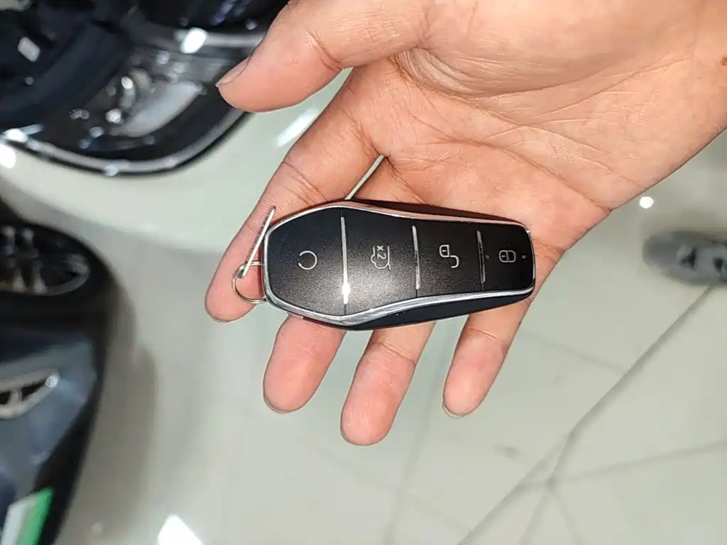 BYD Dolphin — миниатюра 9