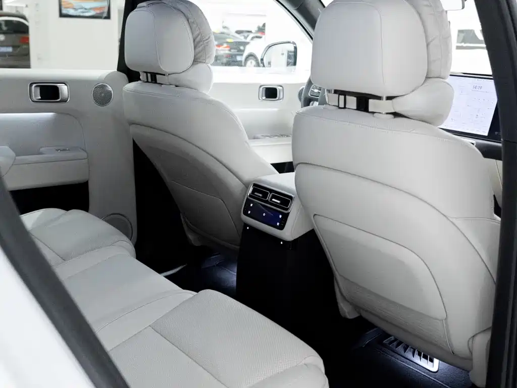 Li Auto Li L7 — миниатюра 10
