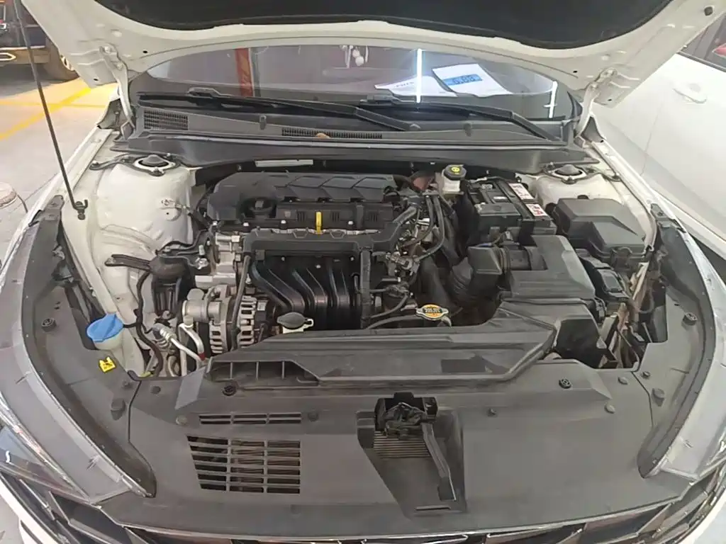 Hyundai Elantra — миниатюра 20