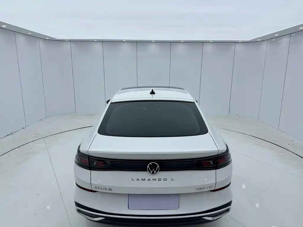VOLKSWAGEN LINGDU