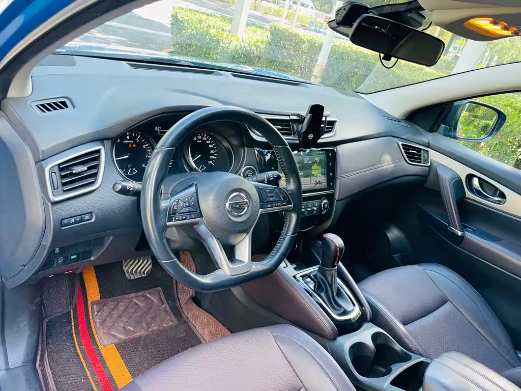 Nissan Qashqai — миниатюра 13