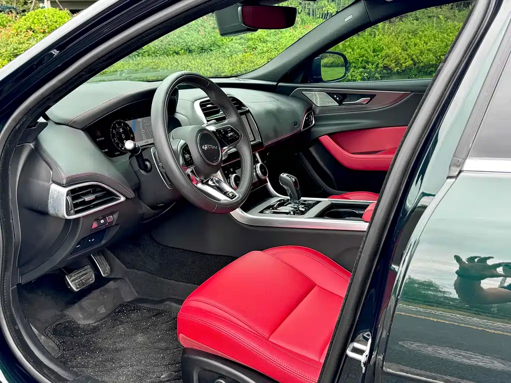 Jaguar XEL 2023 2.0T 250PS R-DYNAMIC S Sport