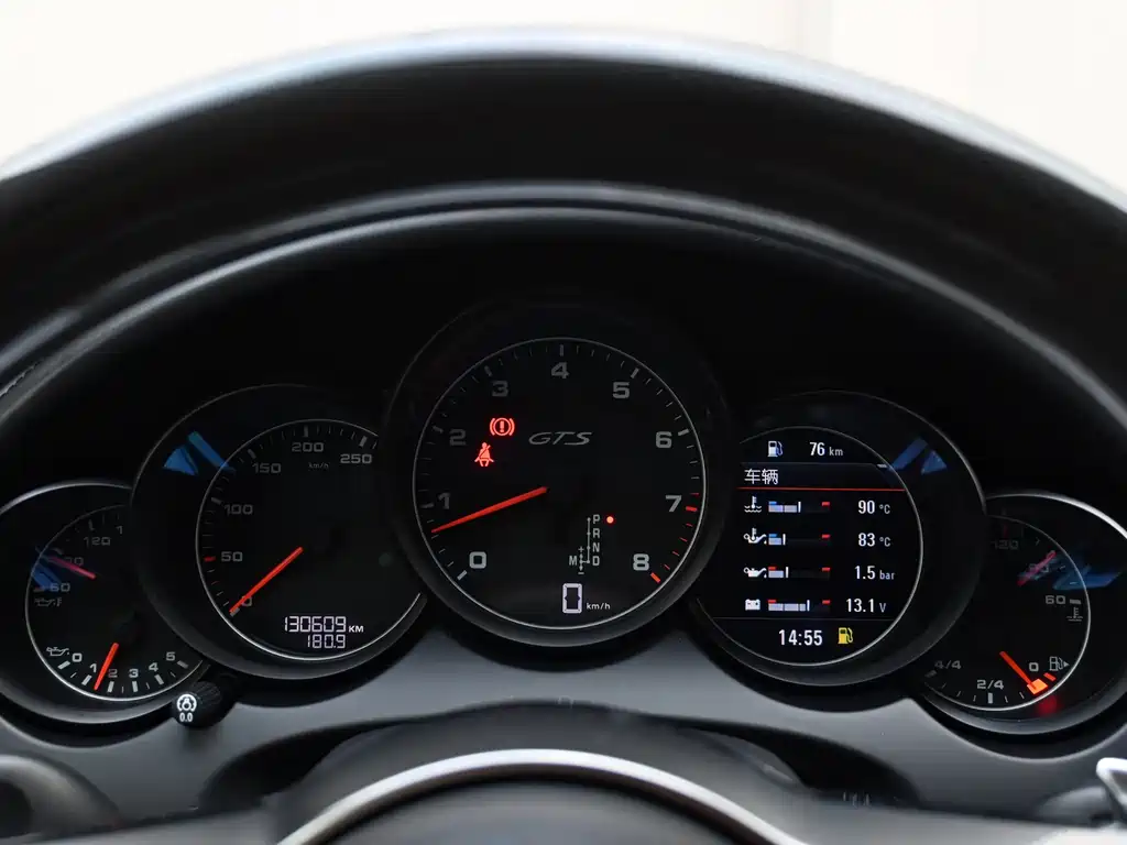 Porsche Cayenne — миниатюра 15
