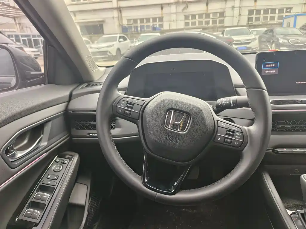 Honda Accord — миниатюра 8