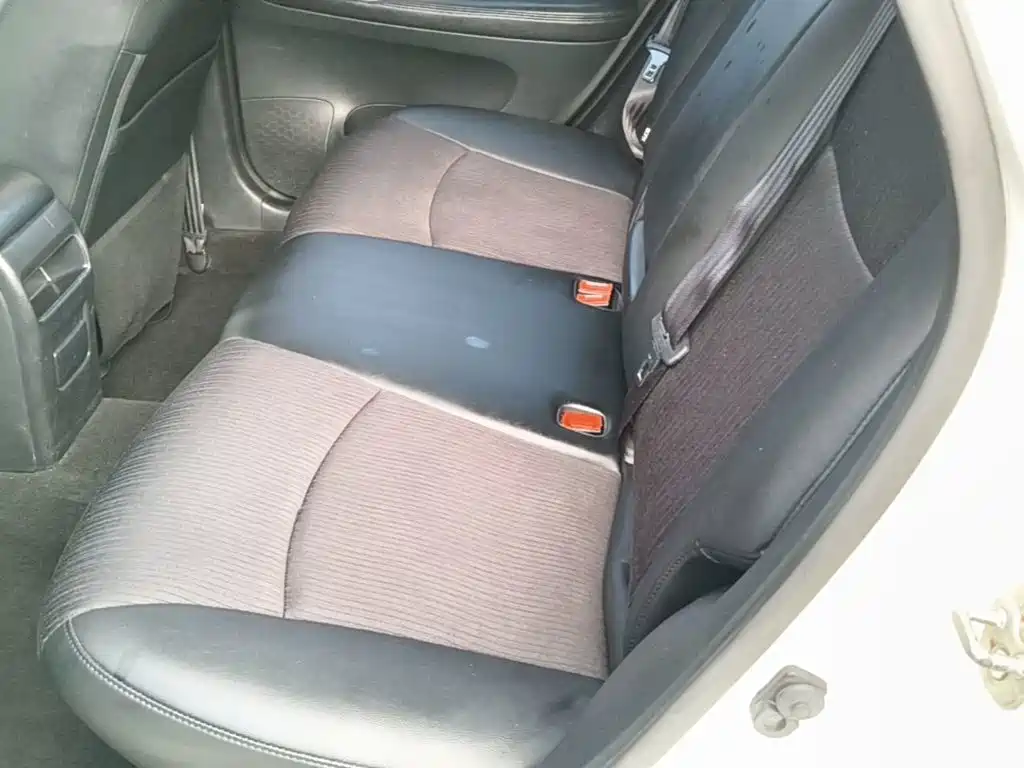 Nissan Tiida — миниатюра 17