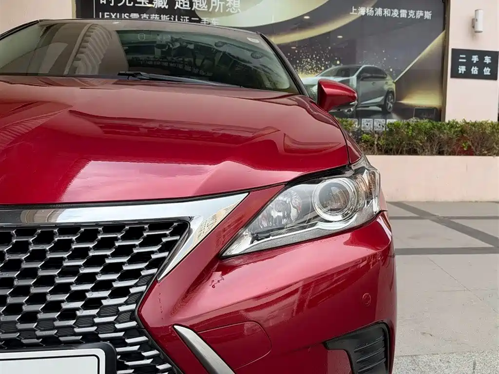 Lexus CT — миниатюра 5