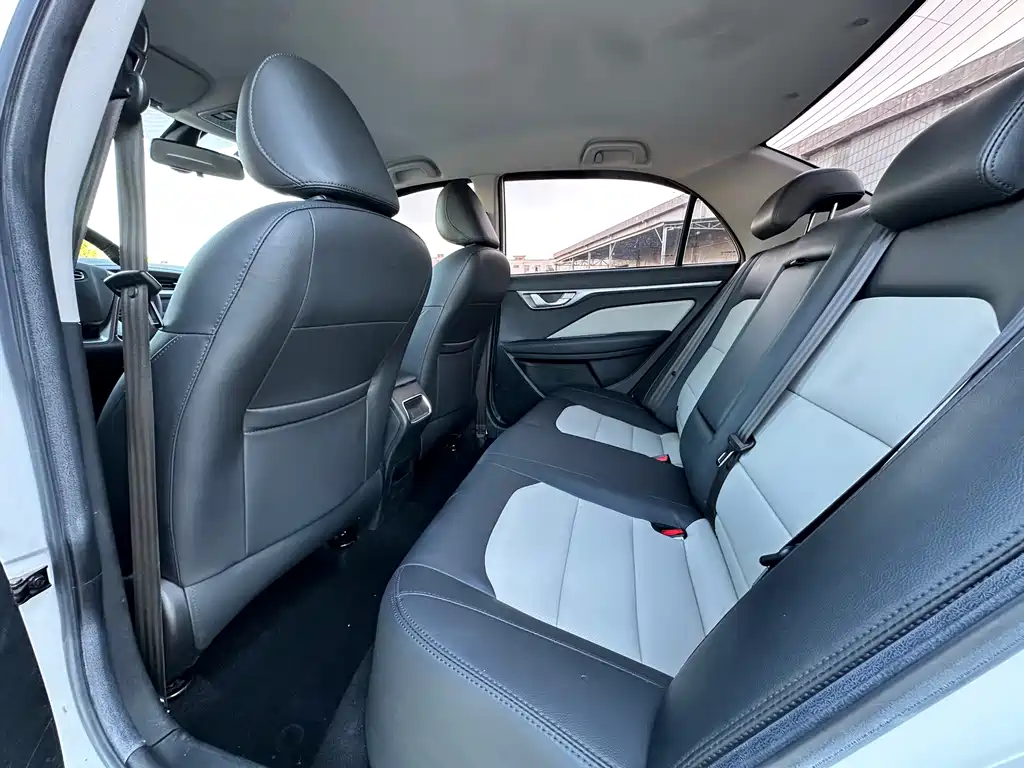 Geely Vision — миниатюра 5