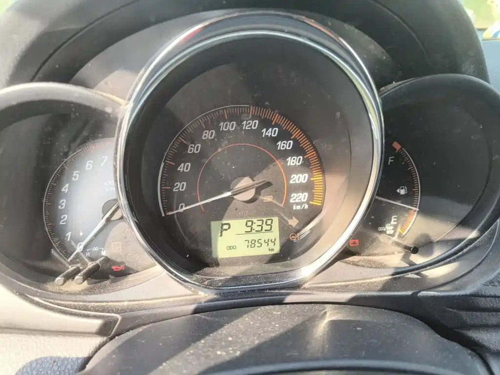 Toyota Yaris L — миниатюра 7